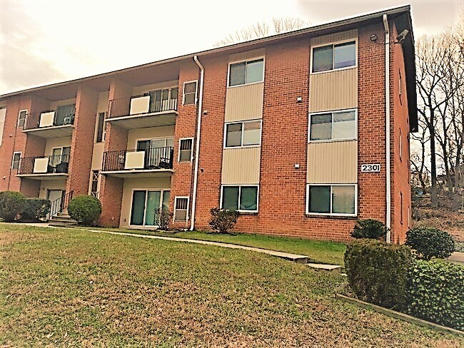 Foto del edificio - 2301 Olson St
