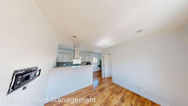 Building Photo - 1 br, 1 bath House - 3629 1/2 Marmion Way