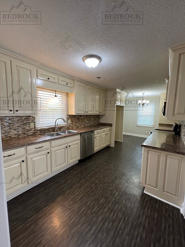 Foto del edificio - 1302 Stuart Ave SW