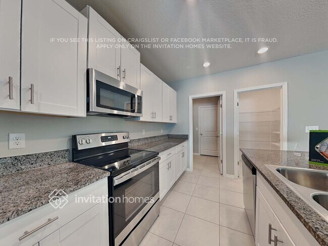 Foto del edificio - 2230 Jungle Dr