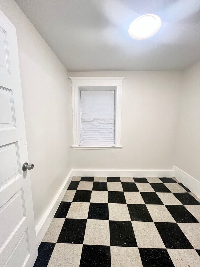 Foto del edificio - 2512 S Trumbull Ave