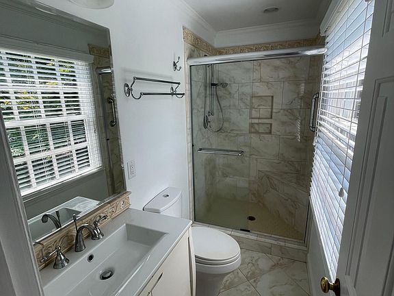 Building Photo - 11050 Bryant St