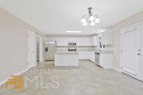 Building Photo - 128 Waterbury Way