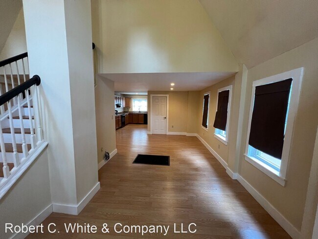Building Photo - 2 br, 1.5 bath House - *1123 Sullivan Avenue