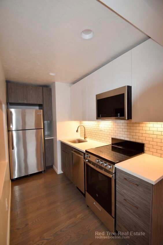 Photo - 19 Peterborough St. Unit 17