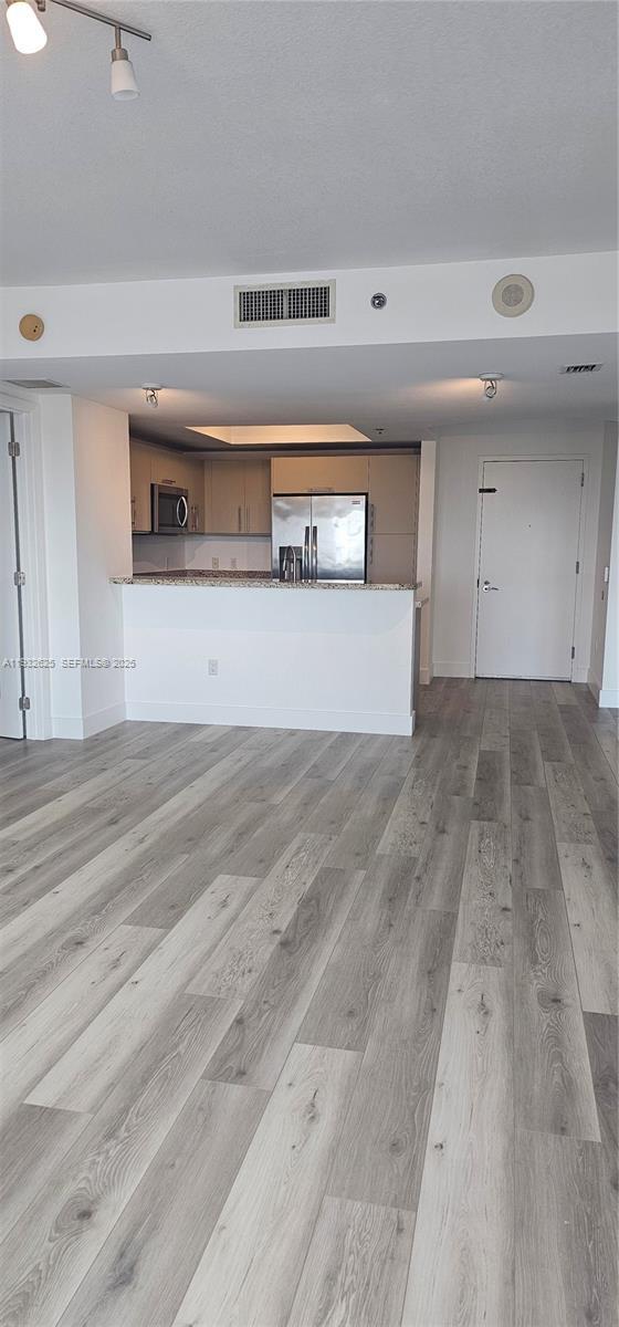 Building Photo - 2681 N Flamingo Rd