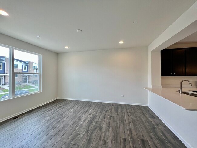 Foto del edificio - 29W707 Cambridge St