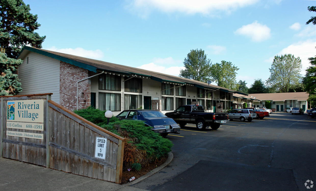 Primary Photo - Riveria Village Apartments