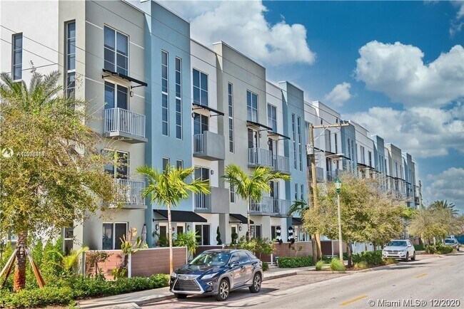 Foto del edificio - 410 NE 36th St