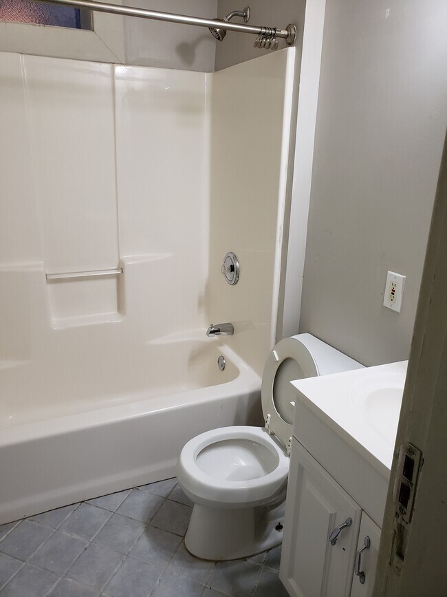 Foto del edificio - 4171 Castleman Ave