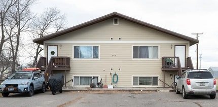 Building Photo - 206 S Davis St