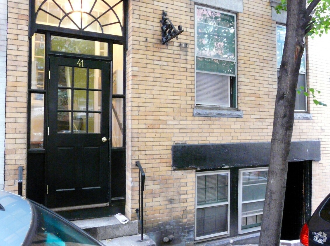 Building Photo - 41 Anderson St