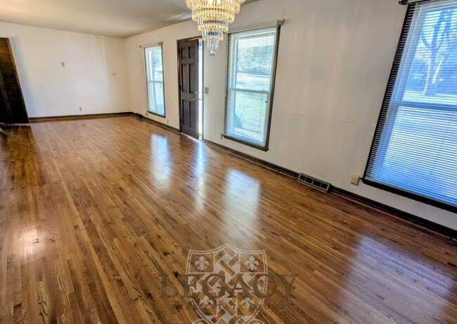 Photo - 3042 Old Murfreesboro Rd House