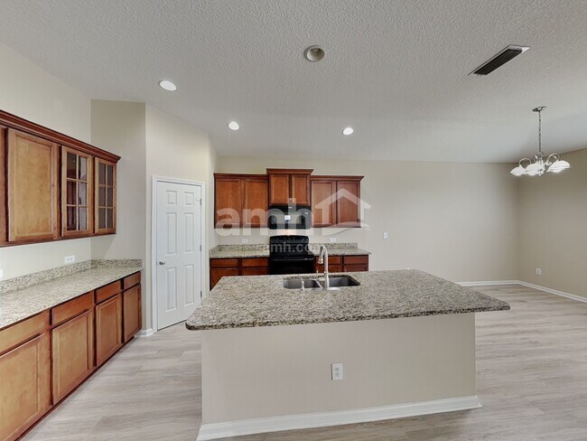 Foto del edificio - 95501 Sonoma Dr