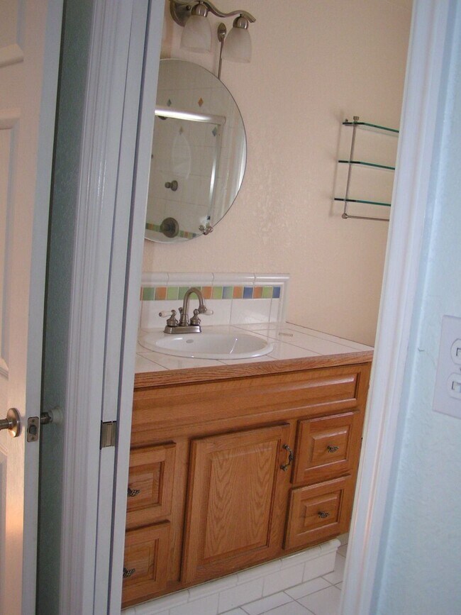 Master Bathroom - 1843 Silverwood Dr