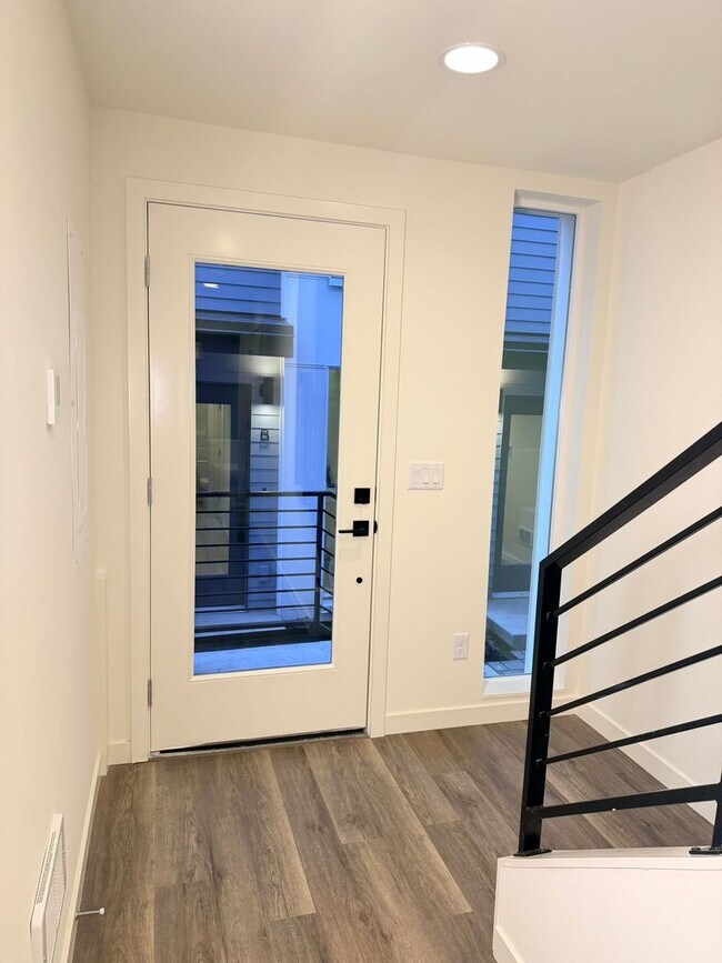 Foto del edificio - Brand New 3bd Townhome!