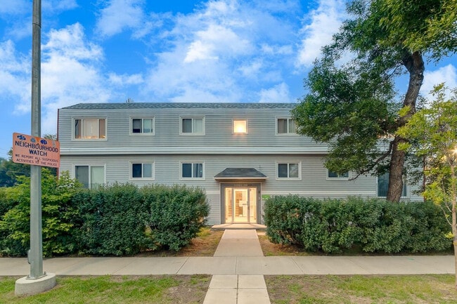 Building Photo - Normandy