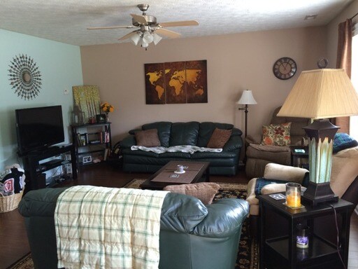 Building Photo - 1214 Blue Ridge View Cir