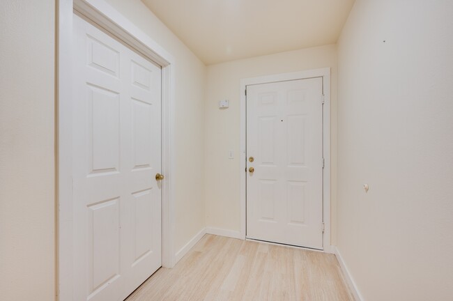 Building Photo - 18210 73rd Ave NE