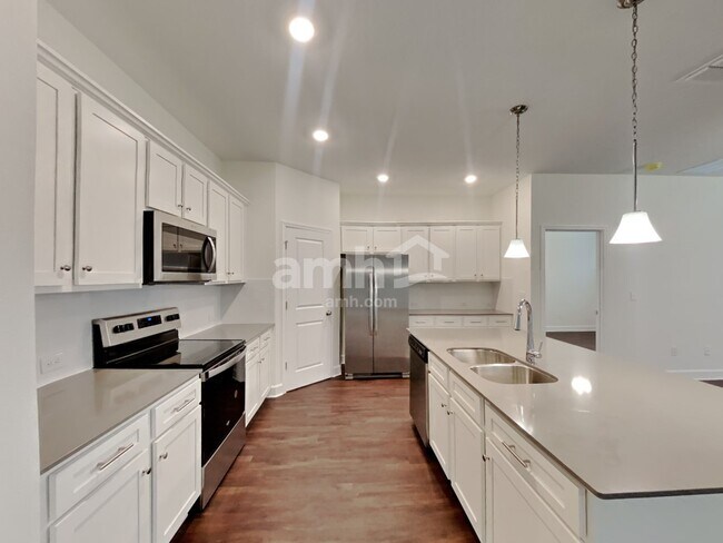Foto del edificio - 3183 Artemisia Ln