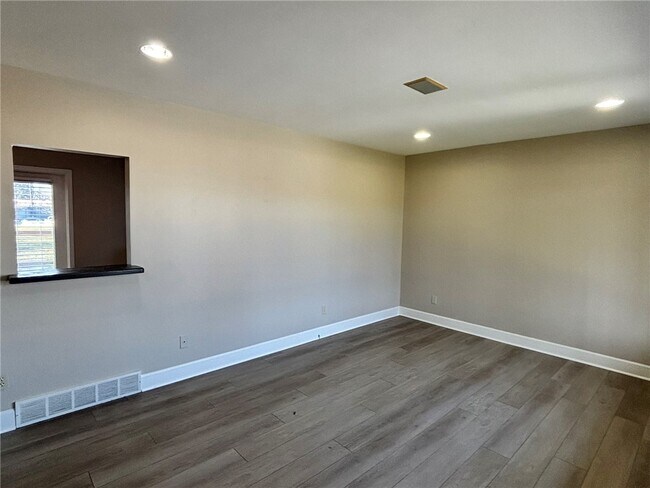 Foto del edificio - 1289 Creek St