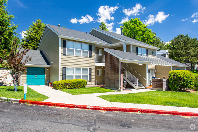 Building Photo - Parkway Apartments - Elko