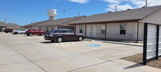 Foto del edificio - NEW LUXURY ONE BEDROOM APARTMENT UNFURNISHED