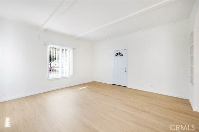 Building Photo - 713 E Chevy Chase Dr