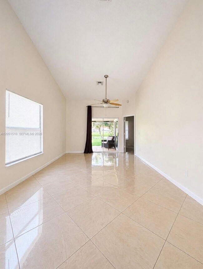 Foto del edificio - 12686 Westhampton Cir