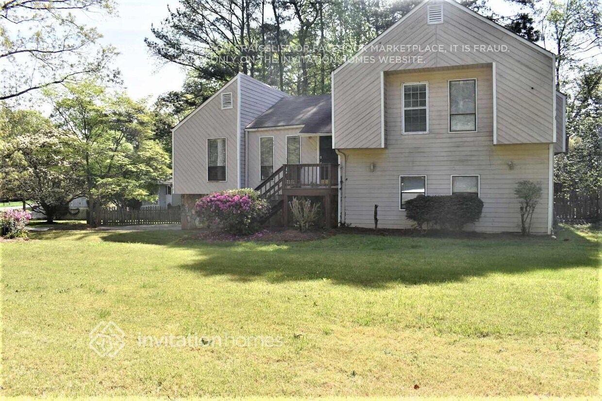 Foto principal - 1840 Ardsley Dr NE