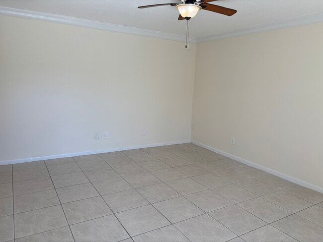 Foto del edificio - 200 St Andrews Blvd