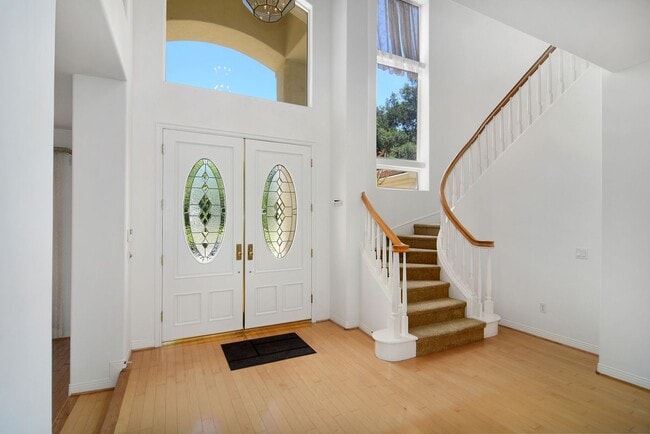 Building Photo - 25339 Prado De Los Arboles
