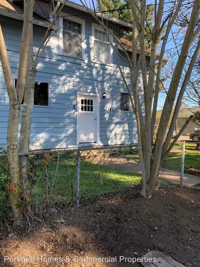 Building Photo - 7341 SE Rural St