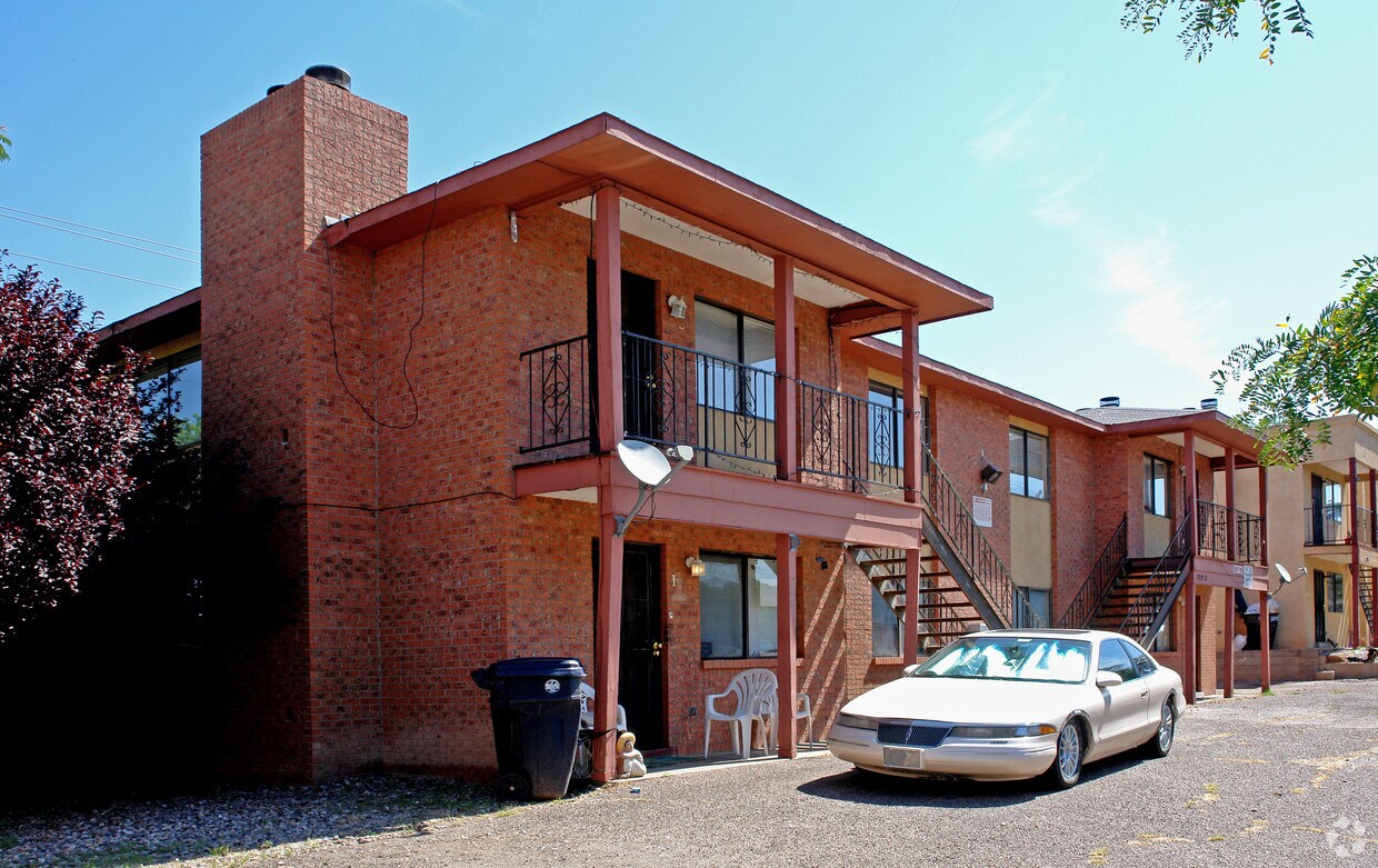 Building Photo - 12843 Dorado Dr SE