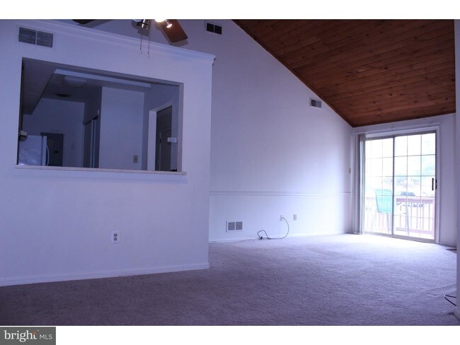 Foto del edificio - 30 Brookside Ct