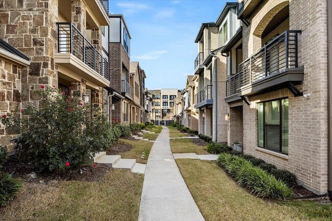 Foto del edificio - 8220 Callimont Ln