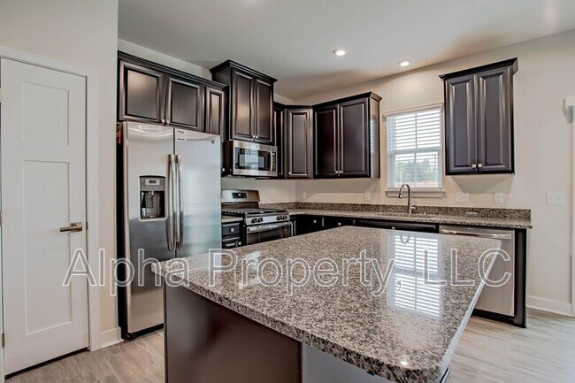 Foto del edificio - 219 Clearwood Dr