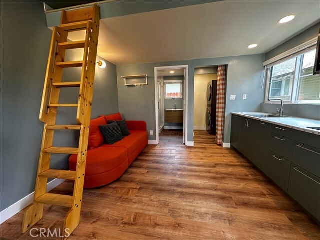Building Photo - 448 Linwood Ave