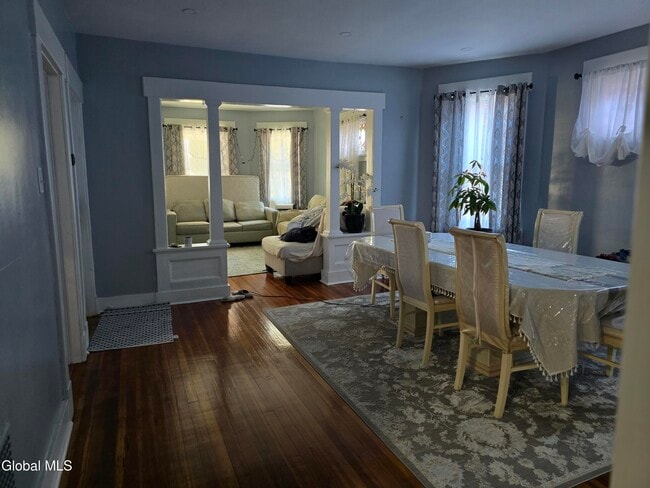 Foto del edificio - 231 Division St