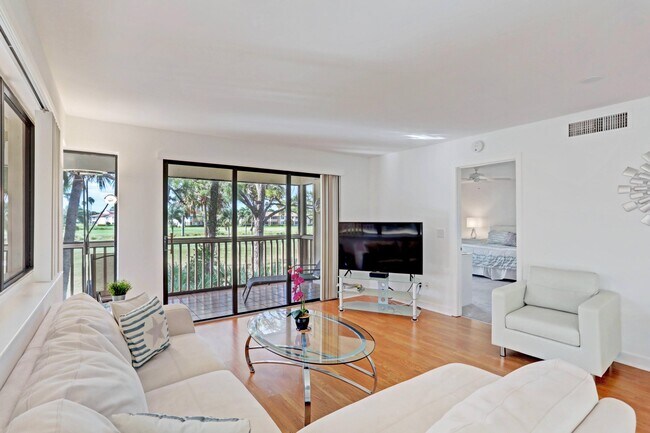 Foto del edificio - 318 Brackenwood Cir
