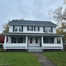 Building Photo - 1101 Estelle Ct SE