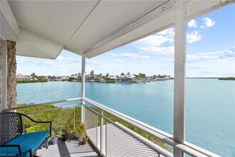 Building Photo - 330 Kon Tiki Dr