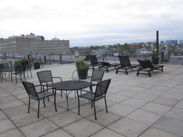 Foto del edificio - 156 Porter St