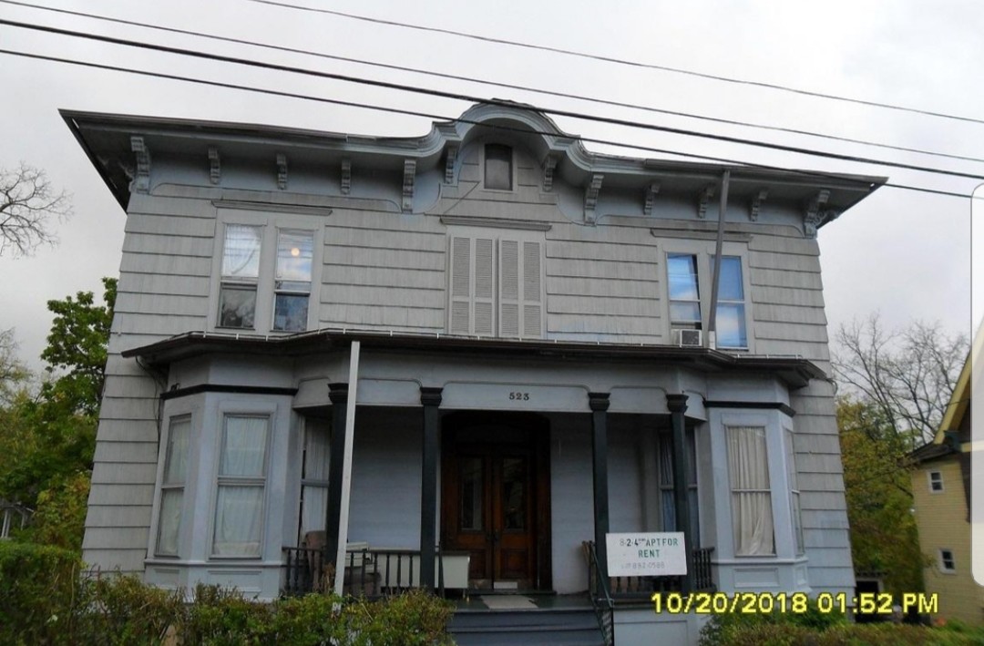 Primary Photo - 523 E State St