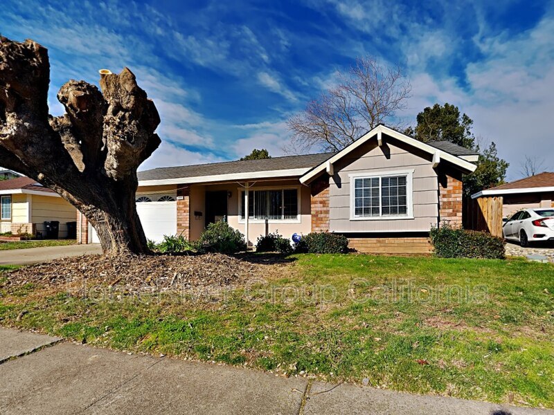 Foto principal - 8909 Sawtelle Way