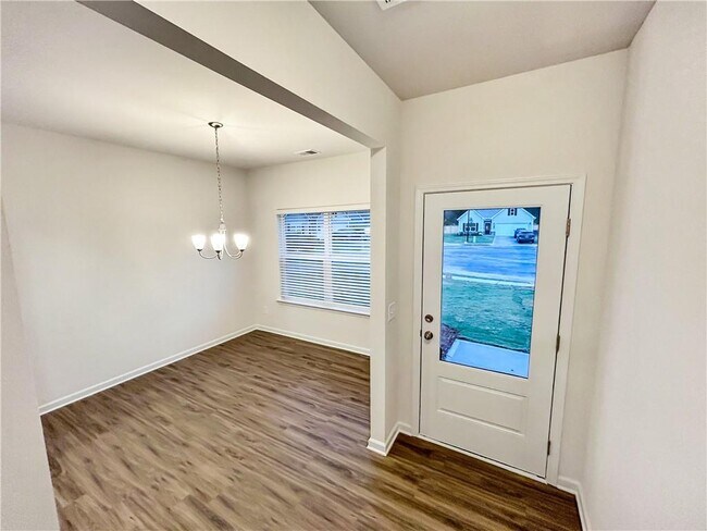 Building Photo - 203 Edna Trl
