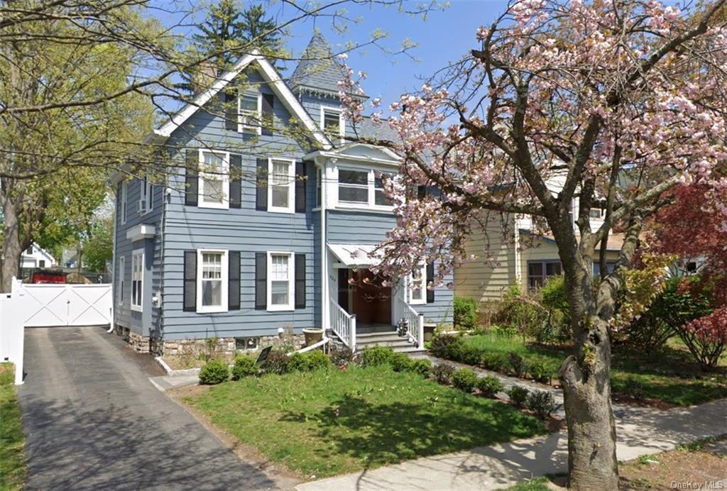 Primary Photo - 924 Orchard St