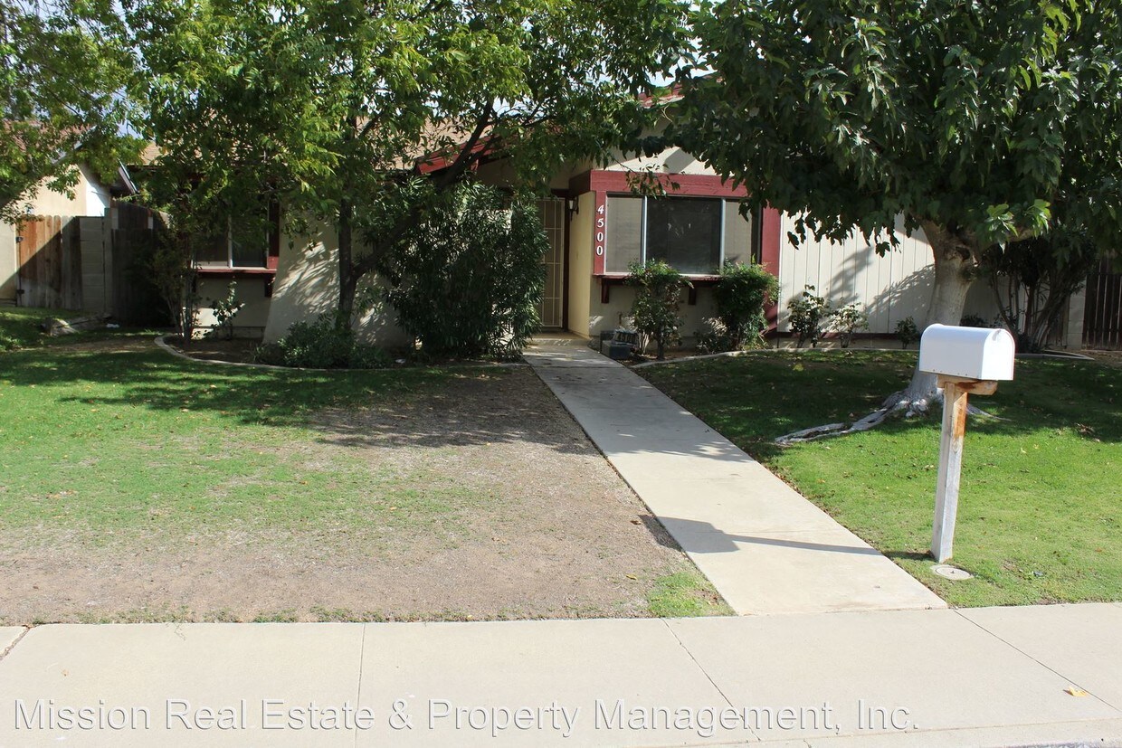 Primary Photo - 4500 McCray St