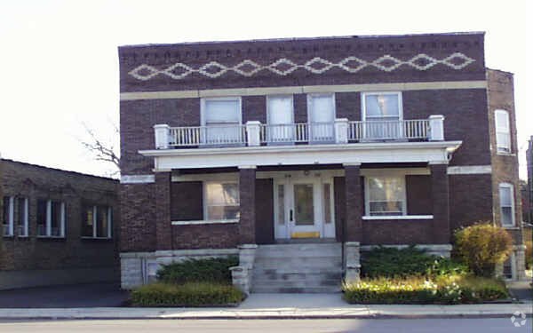Foto principal - 112-114 N Center St
