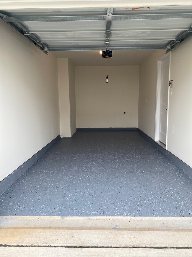 Building Photo - 2677 Bears Den Dr